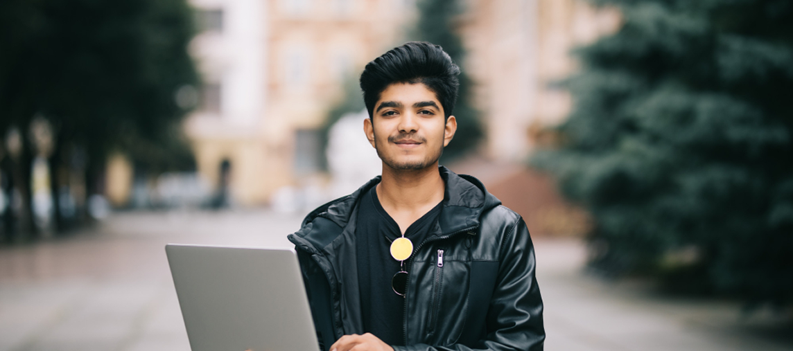 Career Options After 12th: Choose the Right Path for Your Future
